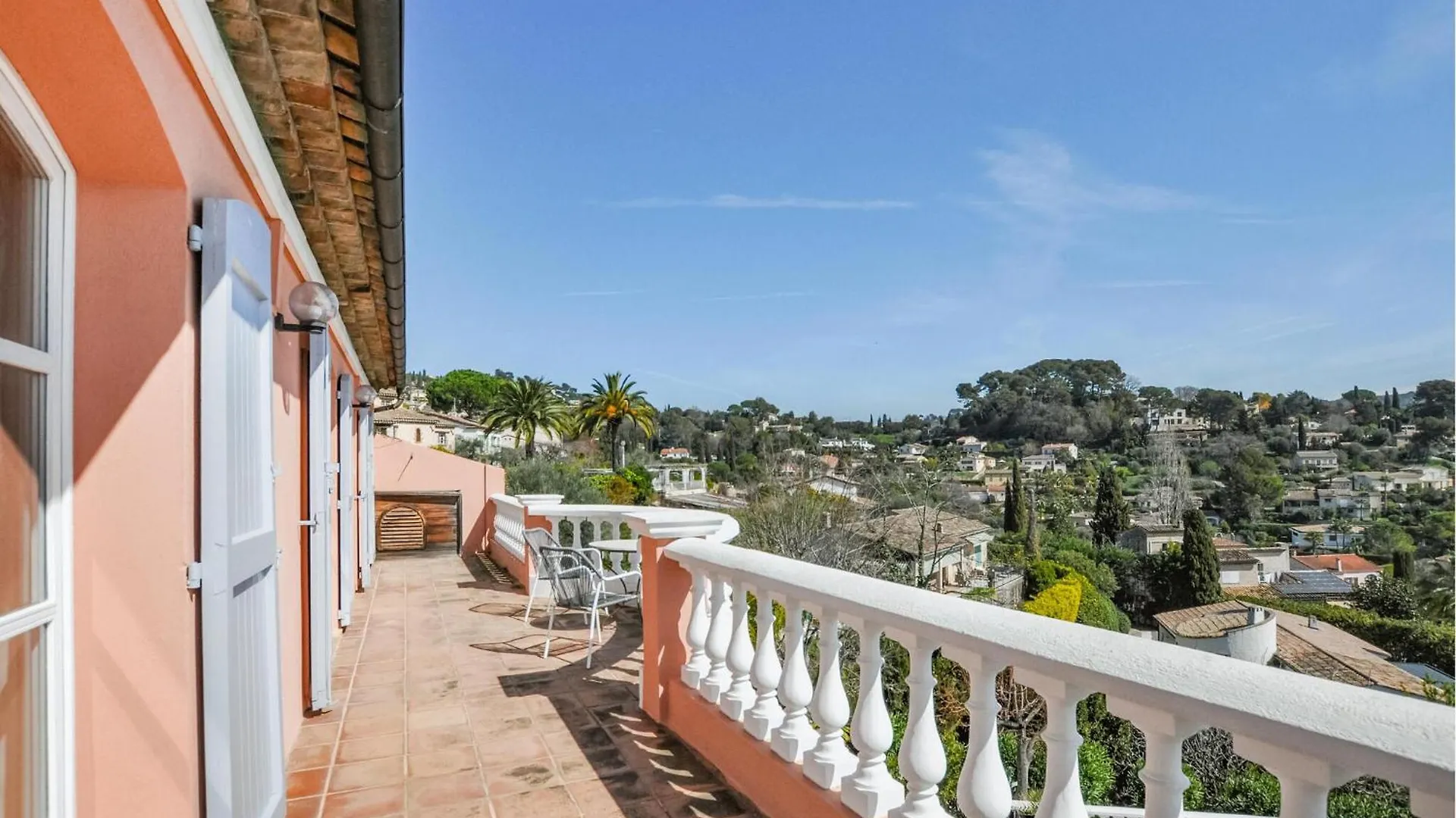 Beautiful Home In Mougins With Kitchen France