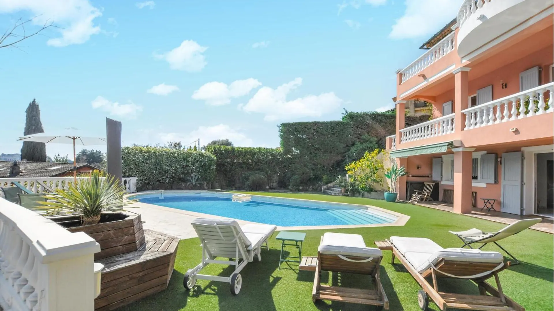 Beautiful Home In Mougins With Kitchen Holiday home