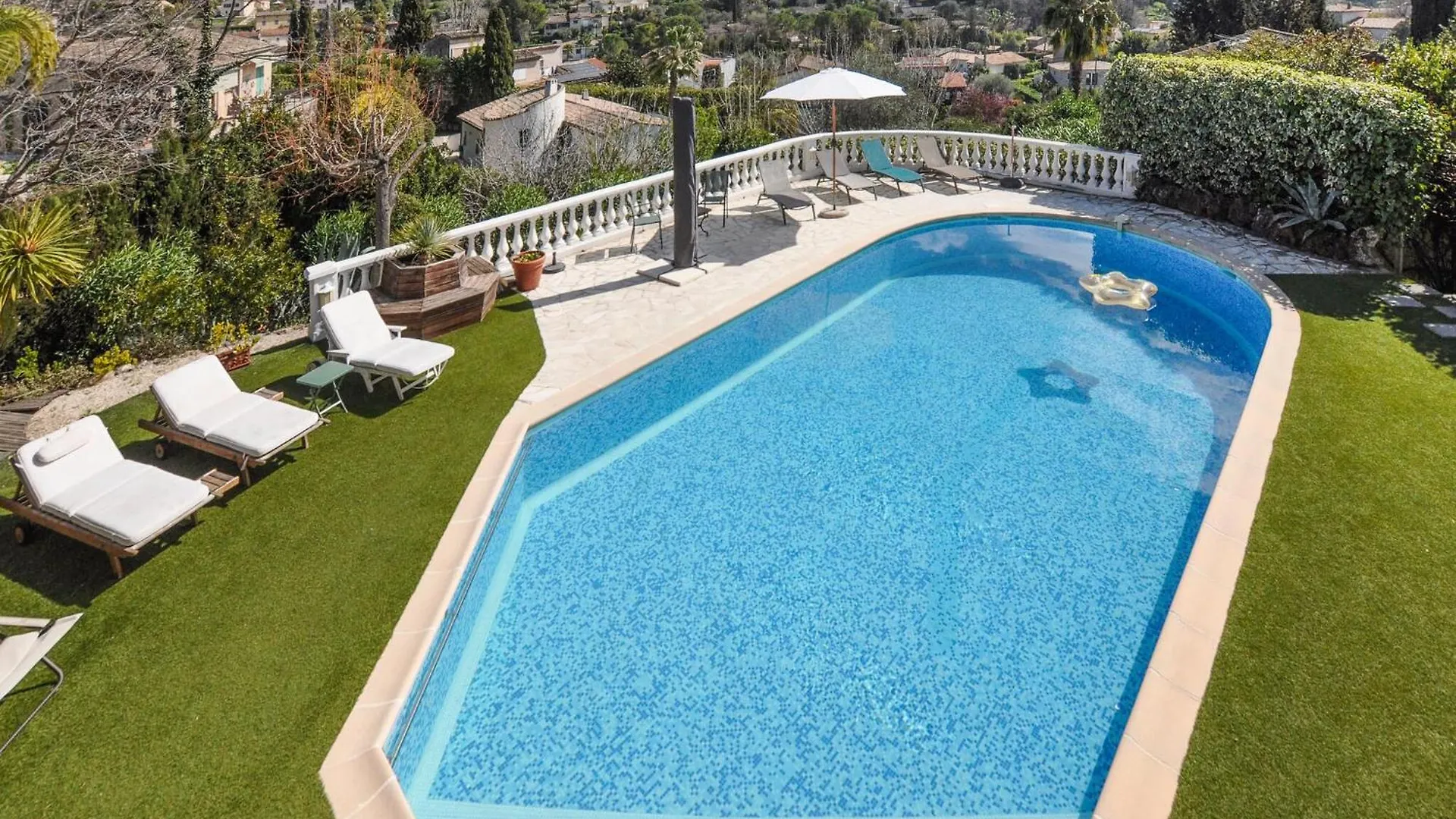 Beautiful Home In Mougins With Kitchen Holiday home